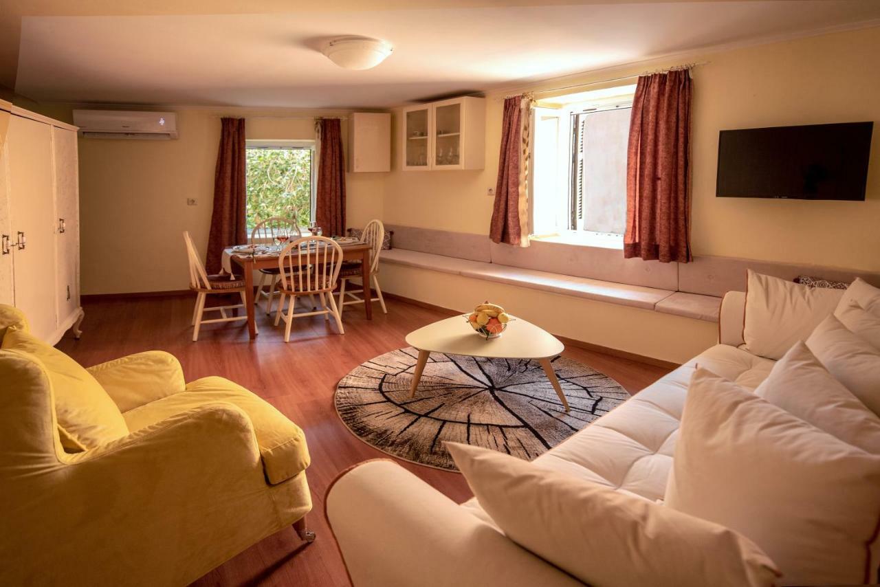 Venetian Well Cozy Apartment Corfu Old Town מראה חיצוני תמונה